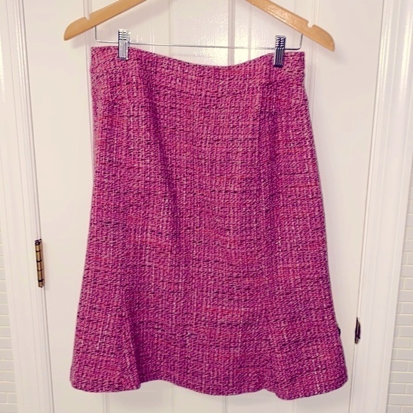 Neiman Marcus Wool tweed rose pink skirt. Fit and flare. Size 10. - Picture 1 of 9